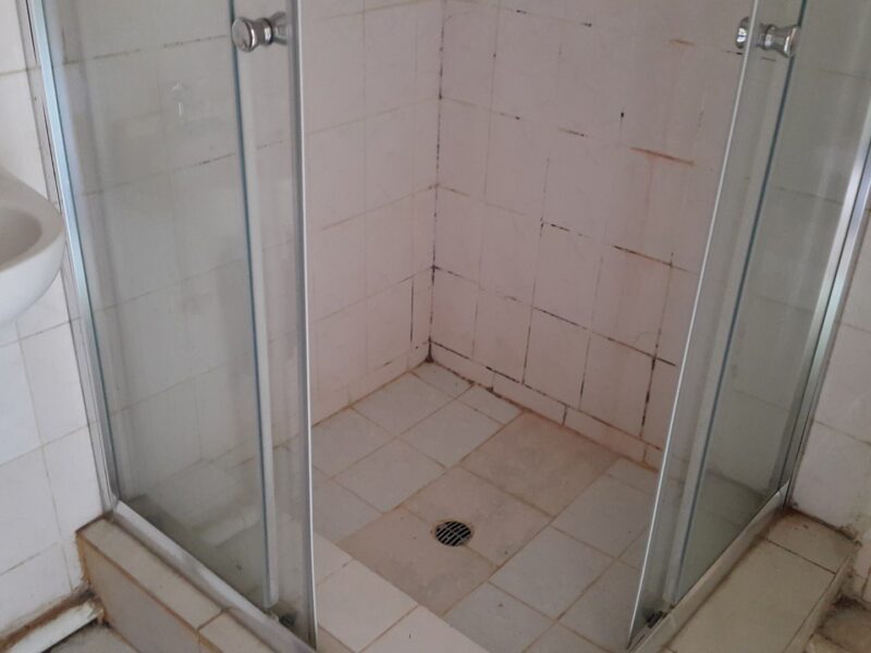 Brebner Rd 66- Flat 2