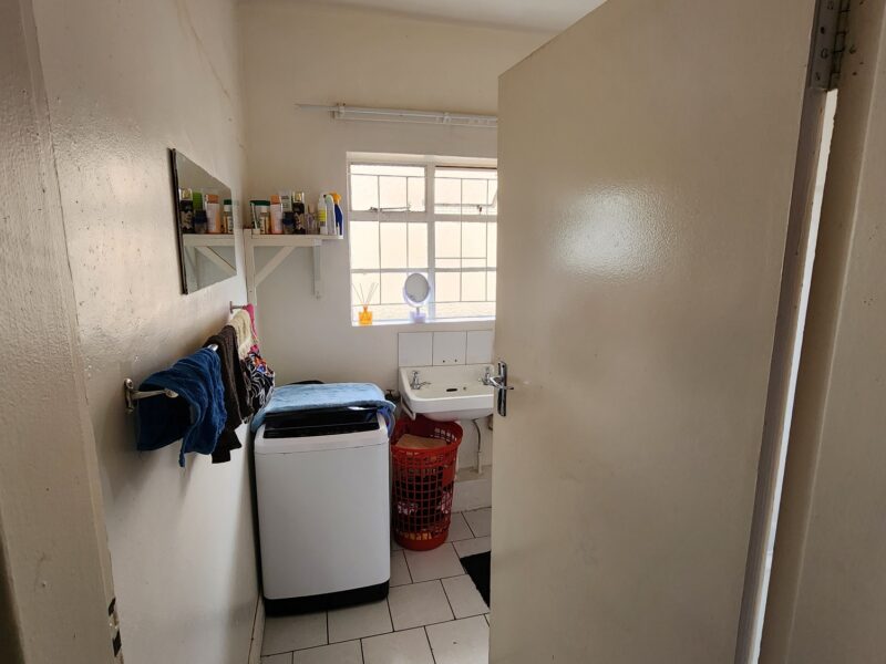 Ascot Court 8- Room