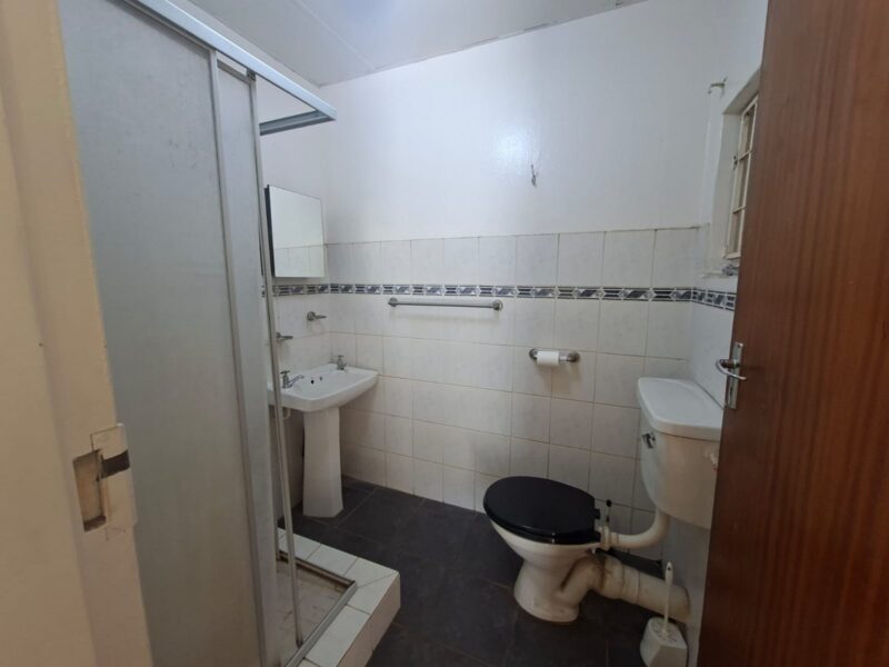 John van der Riet St 13B