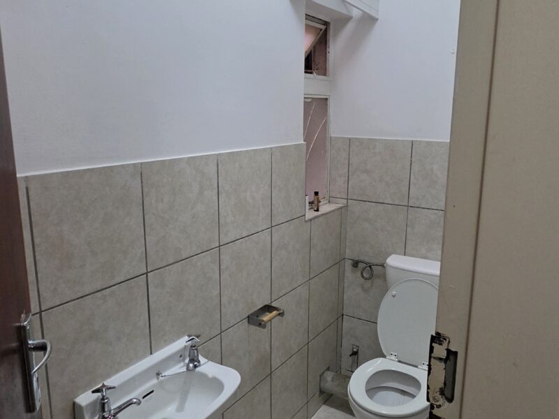 Montagu 113- Room 2