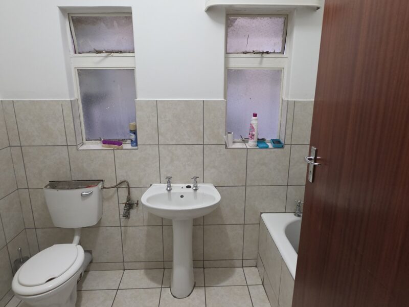 Montagu 113- Room 2