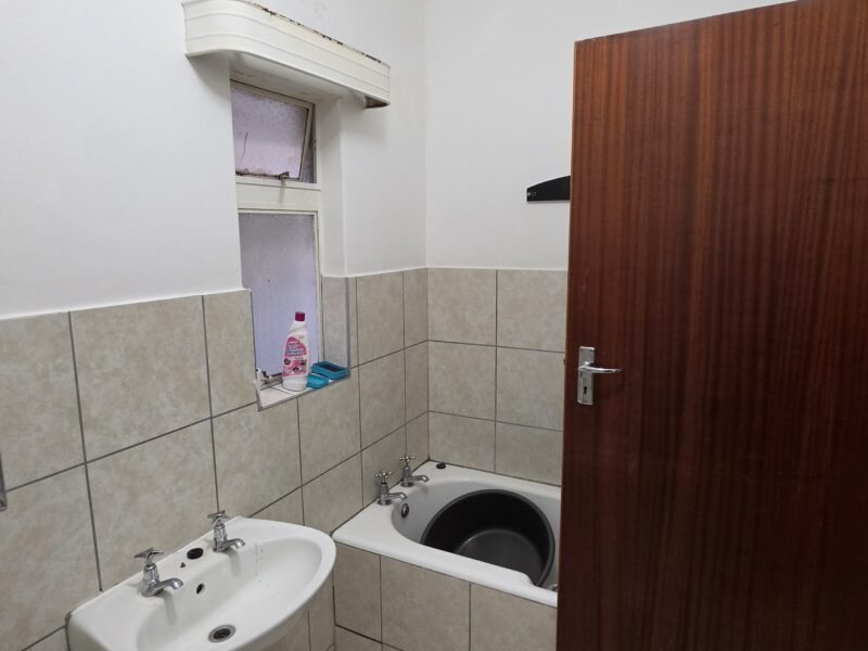 Montagu 113- Room 2
