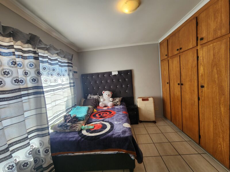 Derecks Place 10