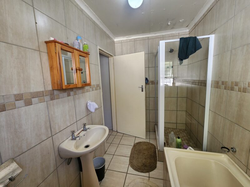 Derecks Place 10